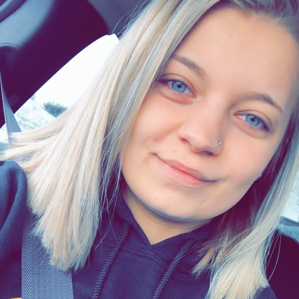 Meet your Posher, Brittany